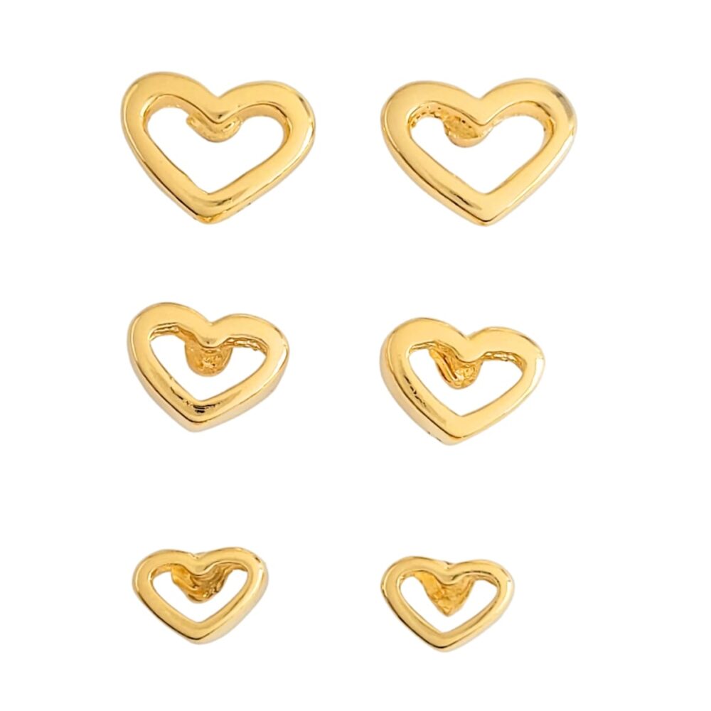 Trio de brincos mini corações vazados banho ouro 18k