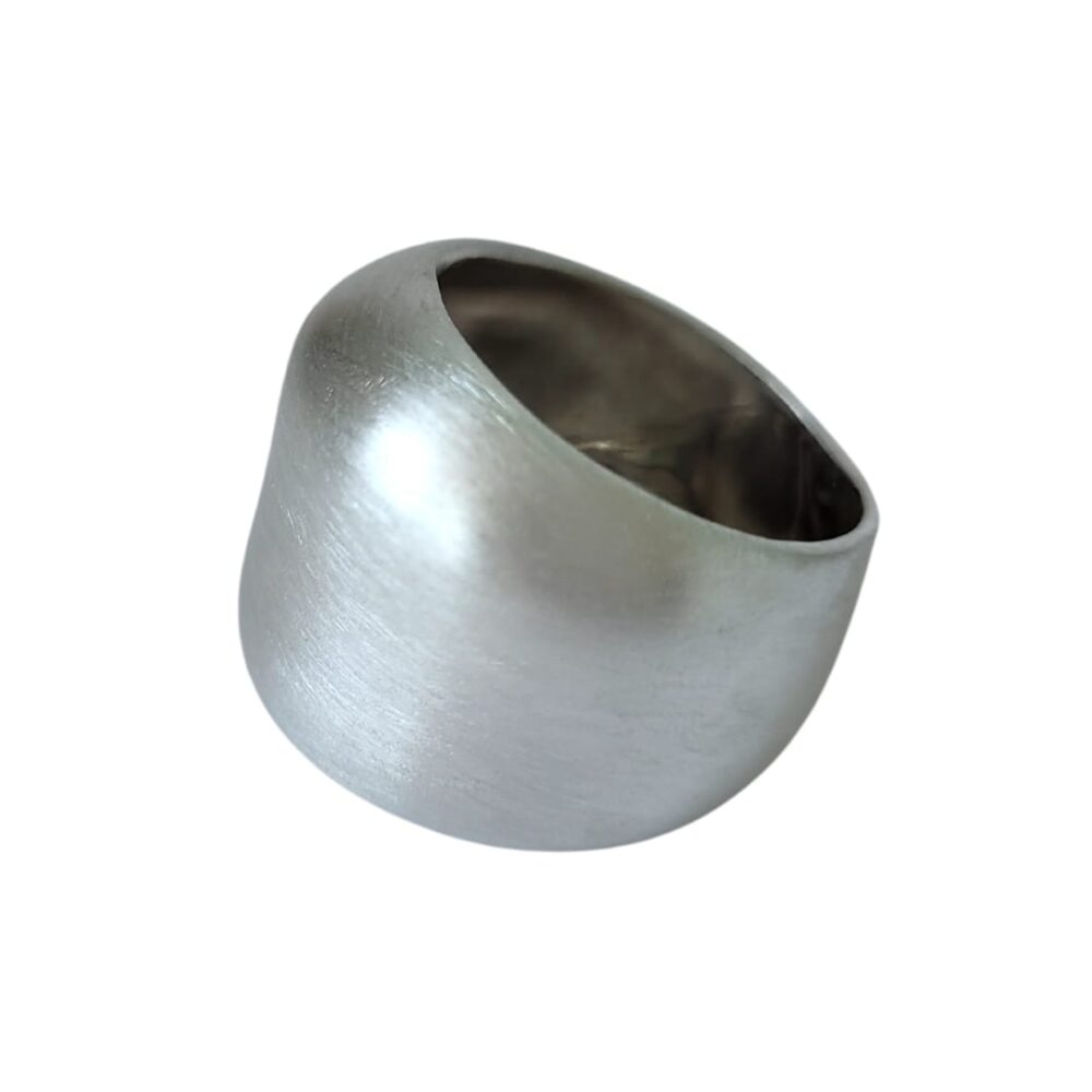 Anel bombé escovado G prata 950