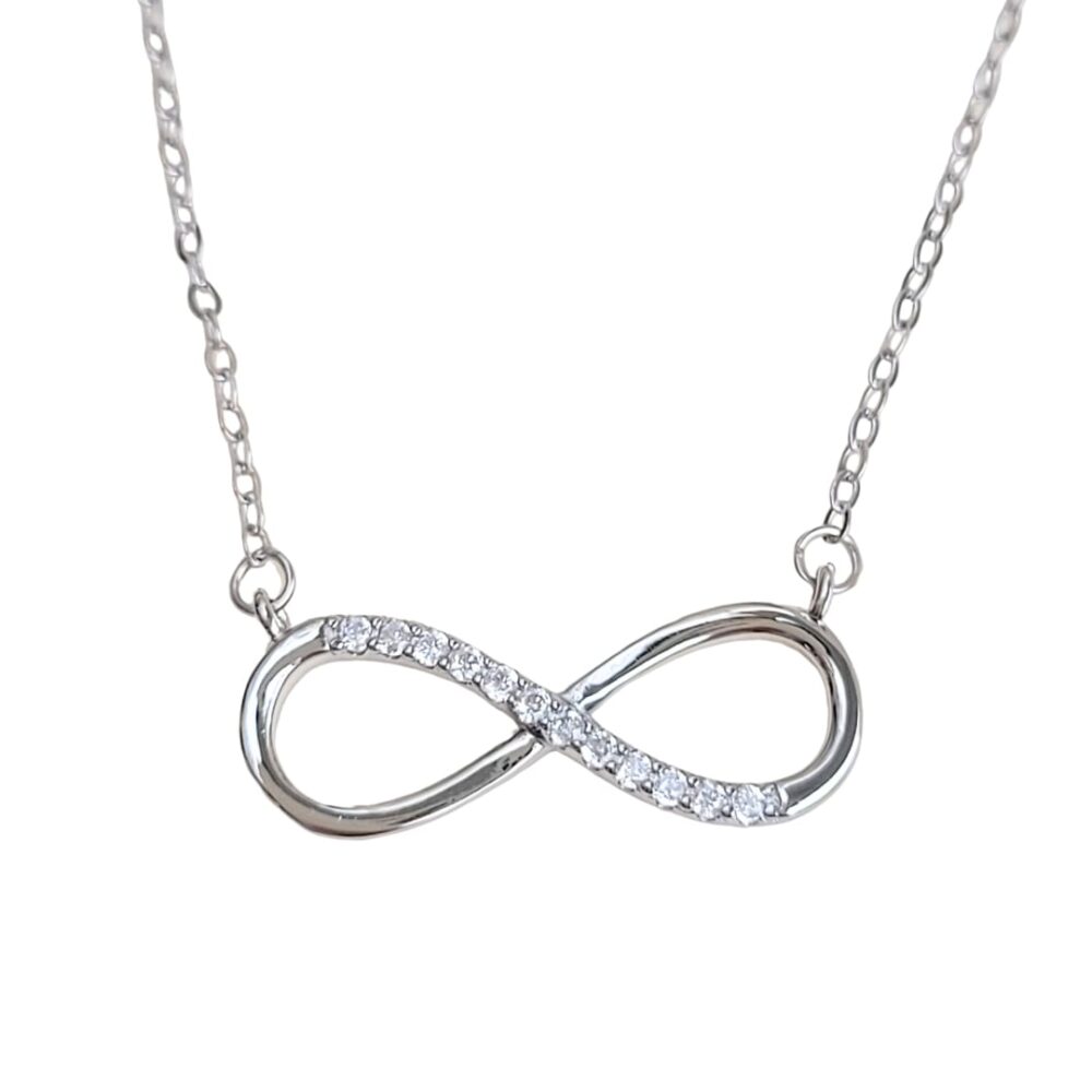 Colar infinito em Prata 925 cravejado micro zircônias cristal
