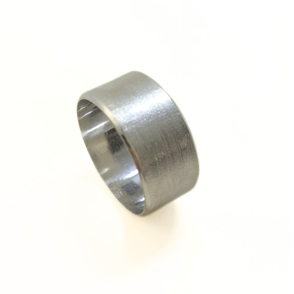 Aliança larga escovada prata 950